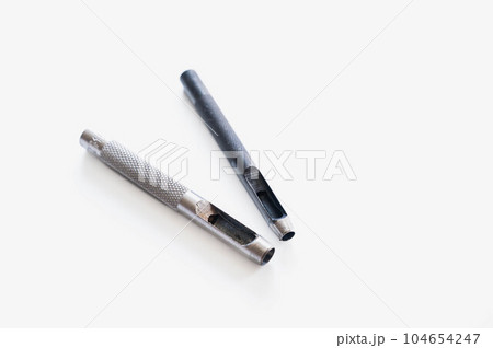 穴あけポンチ 104654247