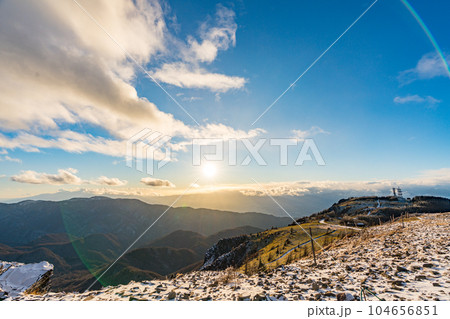 長野県 美ヶ原高原 王ヶ頭 王ヶ鼻 アンテナ 中継所 無線 風景 観光 アルプス 旅行 登山 冬 長野県 美ヶ原高原 王ヶ頭 王ヶ鼻 アンテナ 中継所 無線 風景 観光 アルプス 旅行 登山 冬 104656851