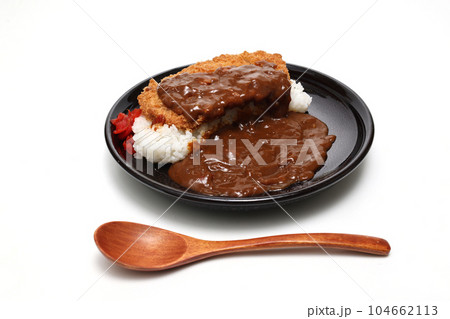 白背景のカツカレー 白背景のカツカレー 104662113