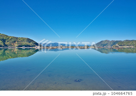 【若狭 小浜湾の風景】 撮影場所:福井県小浜市阿納尻 【若狭 小浜湾の風景】 撮影場所:福井県小浜市阿納尻 104664765