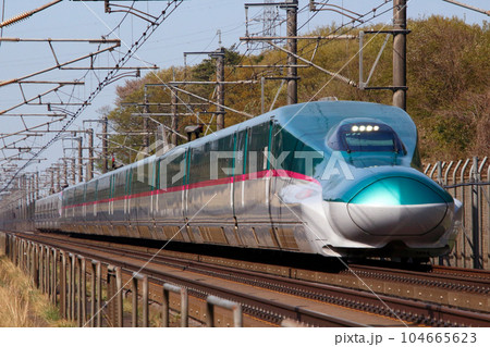 東北新幹線E5系（秋田新幹線E6系併結） 104665623