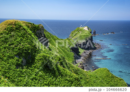 積丹ブルーと神威岬 積丹ブルーと神威岬 104666620