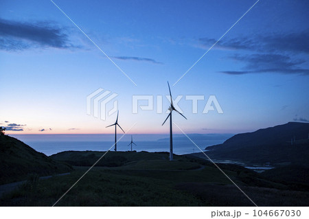 風力発電 104667030