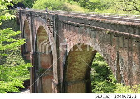 碓氷第三橋梁　めがね橋 104667231