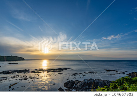 岡崎夕陽展望所　青森西海岸　岡崎海岸　夕焼け 104667902