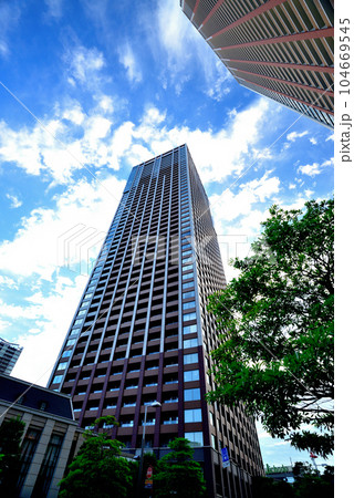 芝浦アイランドの超高層ビル群の風景 104669545