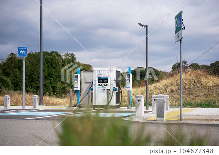 EV充電スタンド 駐車場 EV充電スタンド 駐車場 104672348