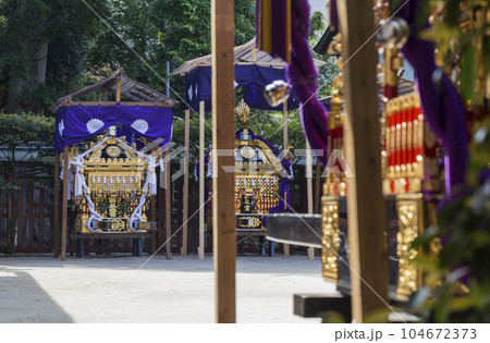 神輿 祭り 伝統行事 春 夏祭り お祭り 豪華な神輿 神輿 祭り 伝統行事 春 夏祭り お祭り 豪華な神輿 104672373
