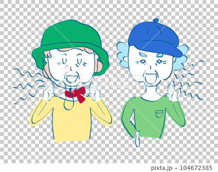 大きい声で呼ぶ　やまびこを叫ぶシニア 104672385