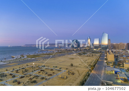 アゼルバイジャン・バクーの高層ビル群 / Crescent Bay Baku, Azerbaijan 104677502