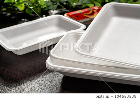食品トレー 食品トレー 104683839