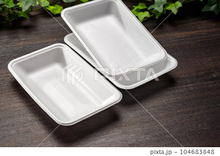 食品トレー 104683848