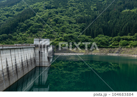 奥秩父　滝沢ダムの風景 104683884