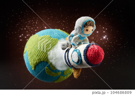 あみぐるみ人形　宇宙飛行士イメージ 104686809