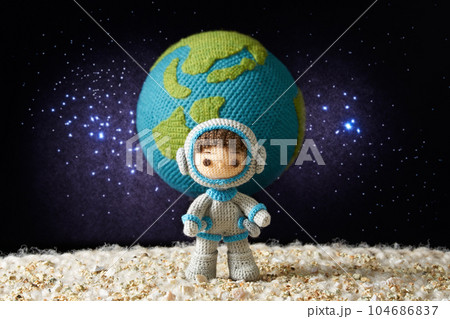 あみぐるみ人形　宇宙飛行士イメージ 104686837