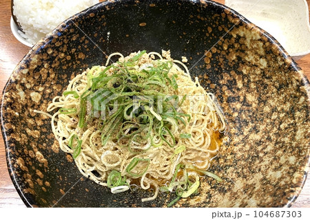 【麺】広島式汁なしタンタンメン（全体） 104687303