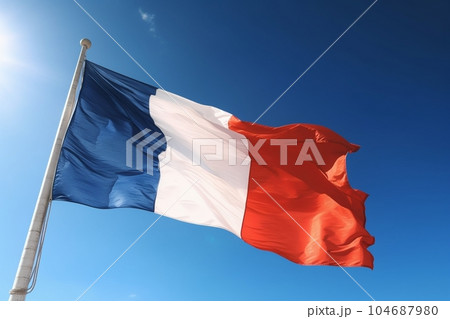 フランス国旗のイメージ（青空、斜めのアングル）　AI生成 104687980