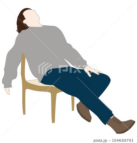 椅子の背もたれに寄りかかってぐったりと天を仰ぐ男性 104689791