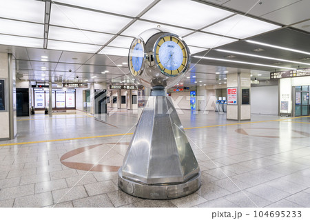 【名古屋駅】太閤口側の銀時計 【名古屋駅】太閤口側の銀時計 104695233