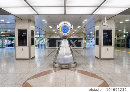 【名古屋駅】太閤口側の銀時計 【名古屋駅】太閤口側の銀時計 104695235