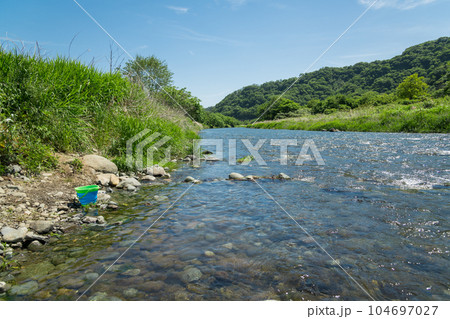 【初夏5月の中津川】 104697027