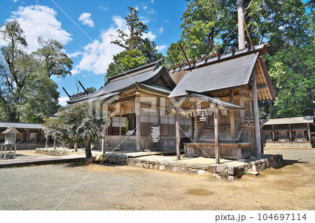 【豊受大神社】 京都府福知山市大江町天田内 【豊受大神社】 京都府福知山市大江町天田内 104697114