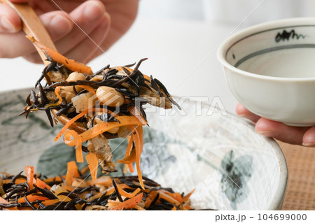 ひじき煮 104699000