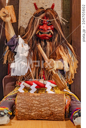 素材 秋田名物のなまはげ 素材 秋田名物のなまはげ 104705602