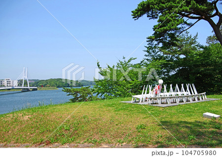 山口県宇部市の人気観光スポットときわ公園常盤湖と白鳥大橋 山口県宇部市の人気観光スポットときわ公園常盤湖と白鳥大橋 104705980
