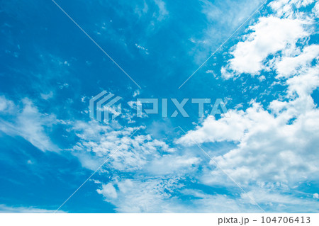素材　青空 104706413