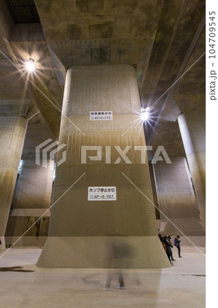 埼玉県 春日部市 首都圏外郭放水路 地下神殿「調圧水槽」 埼玉県 春日部市 首都圏外郭放水路 地下神殿「調圧水槽」 104709545