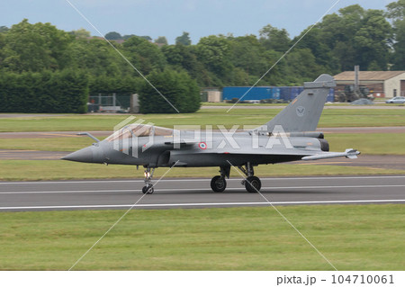 フランス空軍ラファール戦闘機着陸 フランス空軍ラファール戦闘機着陸 104710061