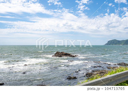 中泊町　海岸線　町並み 104713705