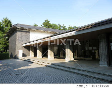 行田市の忍城址(忍城跡)にある行田市郷土博物館 行田市の忍城址(忍城跡)にある行田市郷土博物館 104714550