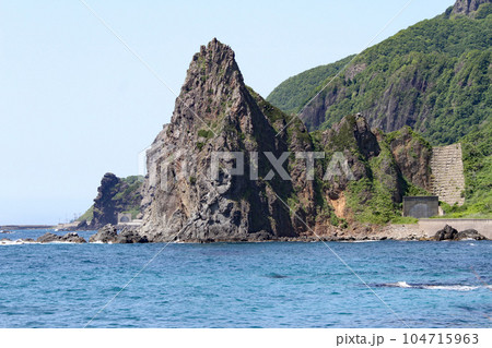 窓岩　西の河原　国道229号　日本海追分ソーランライン　ドライブコース 104715963