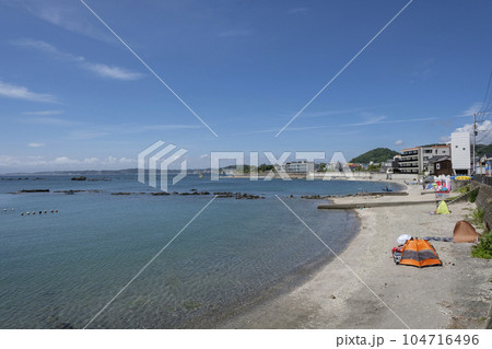 夏の真名瀬海岸の風景 104716496