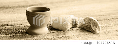 Bread and wine for communion 104726513