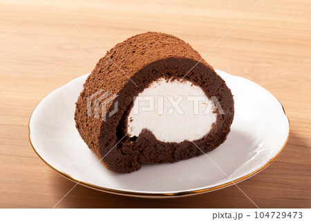 ココアロールケーキ 104729473
