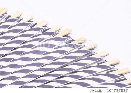 割り箸のイメージ(背景素材) 割り箸のイメージ(背景素材) 104737837