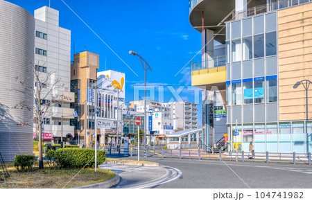 神奈川県藤沢市の都市風景　湘南台駅 104741982
