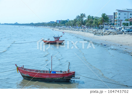 Fishing boat in the evening in Chonburi Province, Thailand Fishing boat in the evening in Chonburi Province, Thailand 104743702