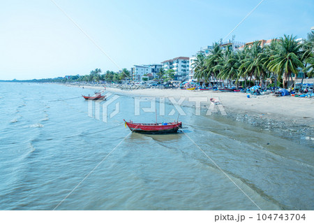 Fishing boat in the evening in Chonburi Province, Thailand 104743704