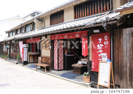 日田市豆田町の町並み 104747196