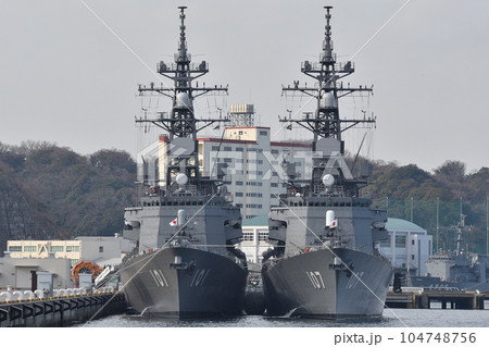護衛艦むらさめと護衛艦いかづち 護衛艦むらさめと護衛艦いかづち 104748756