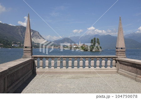 View of Isola dei Pescatori from Isola Bella, Stresa. View of Isola dei Pescatori from Isola Bella, Stresa. 104750078