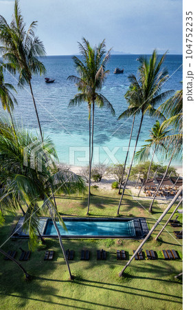 Aerial view of Haad Tien Beach and resort in Shark Bay, koh Tao, Thailand Aerial view of Haad Tien Beach and resort in Shark Bay, koh Tao, Thailand 104752235