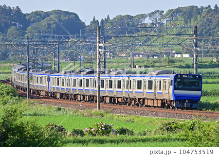 総武本線　物井ー佐倉　JR東日本　E235系1000番台　J-01編成（鎌倉） 104753519