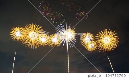 2019年 うつのみや花火大会 栃木県宇都宮市(鬼怒川河川敷・道場宿緑地)8月10日開催 2019年 うつのみや花火大会 栃木県宇都宮市(鬼怒川河川敷・道場宿緑地)8月10日開催 104753769