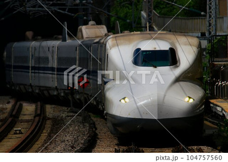 日本の大動脈を駆ける!! 東海道新幹線 N700A ～小田原駅にて 104757560