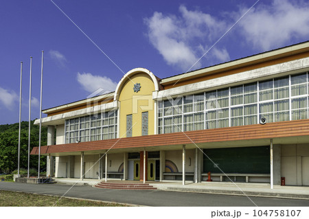 久井　三原市久井歴史民俗資料館　旧久井小学校　広島県三原市 104758107